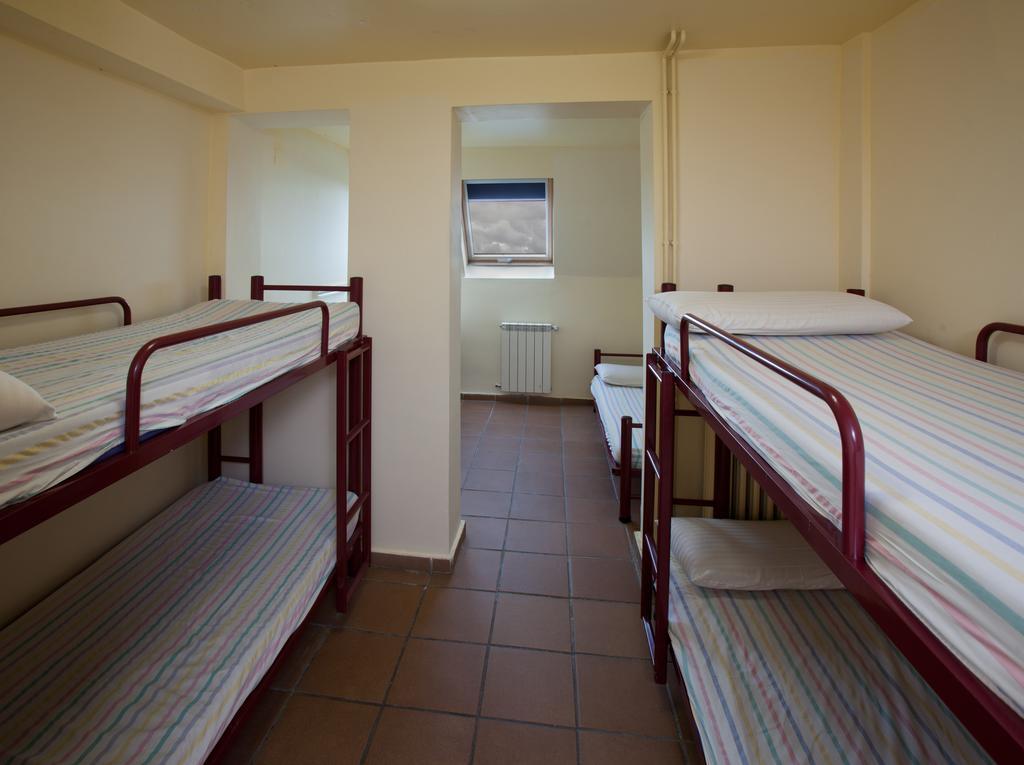 Hostel Nuria Xanascat